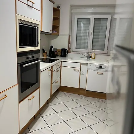 Spacieux Frontalier 150m *