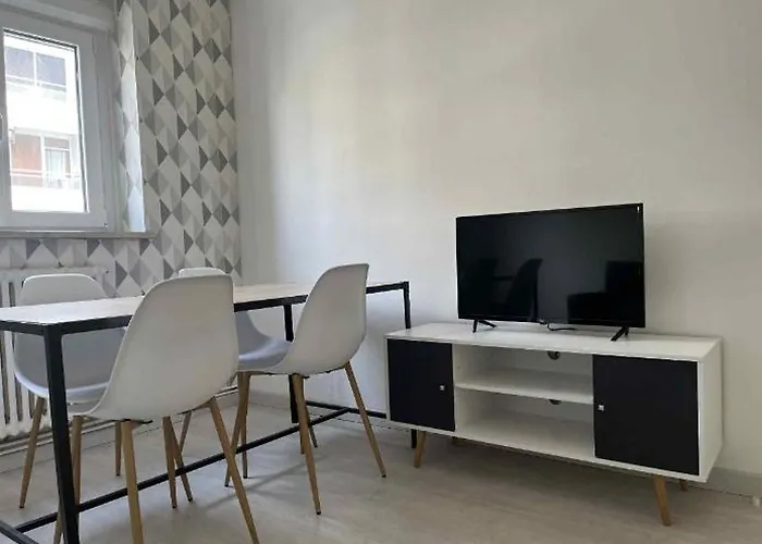 Spacieux Frontalier 150m Апартаменты *