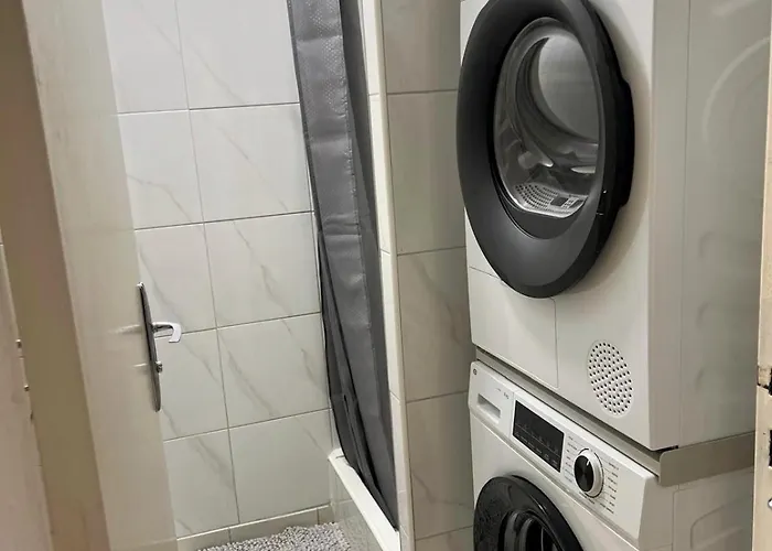 Spacieux Frontalier 150m *